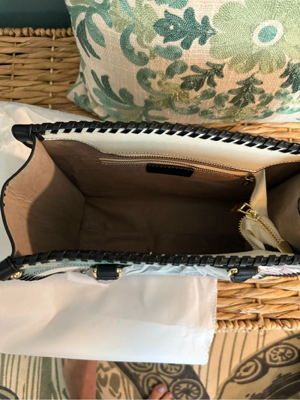 Source Unknown tiger tote